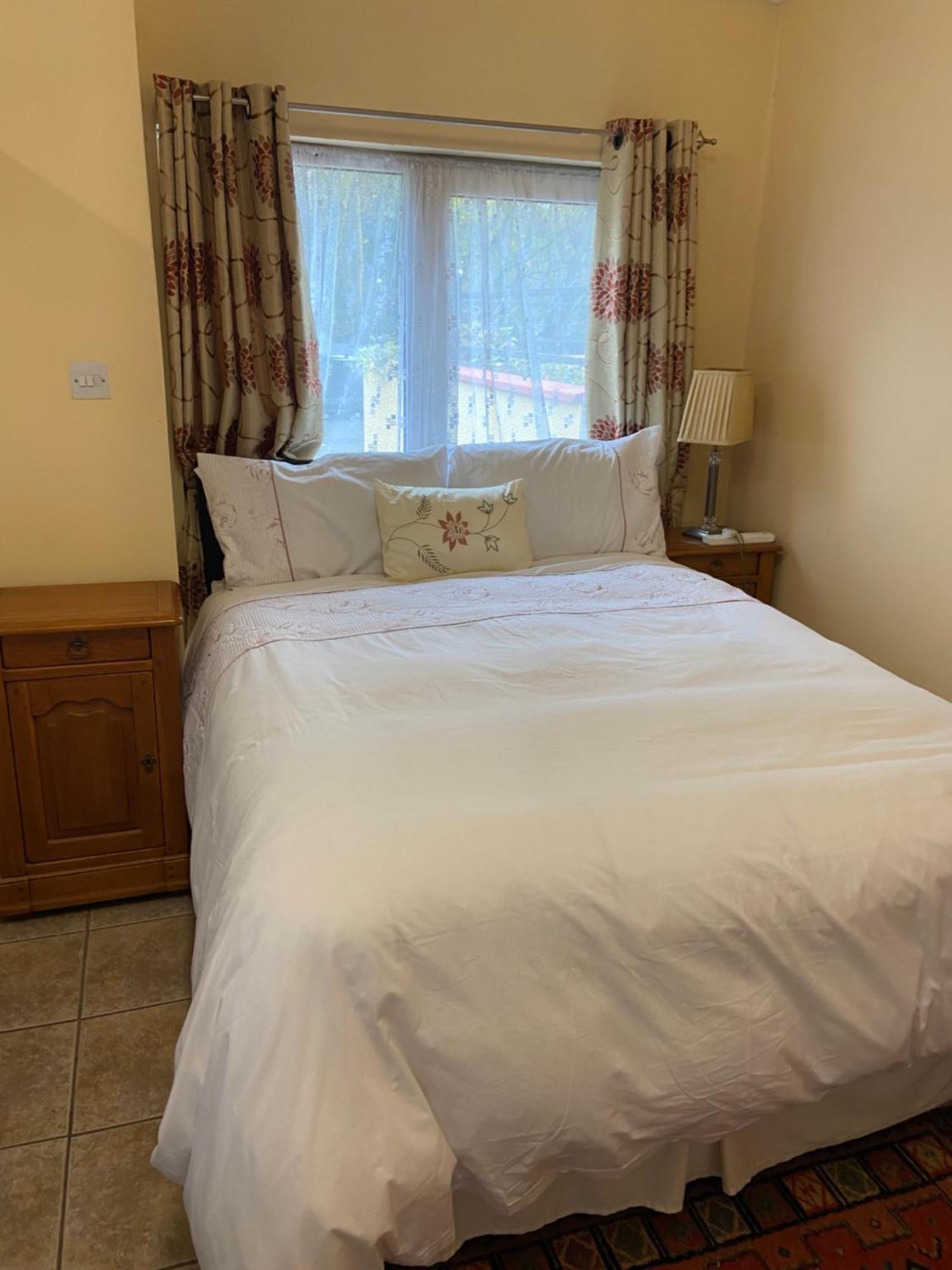 Padoro Lodge Kildare Eksteriør billede
